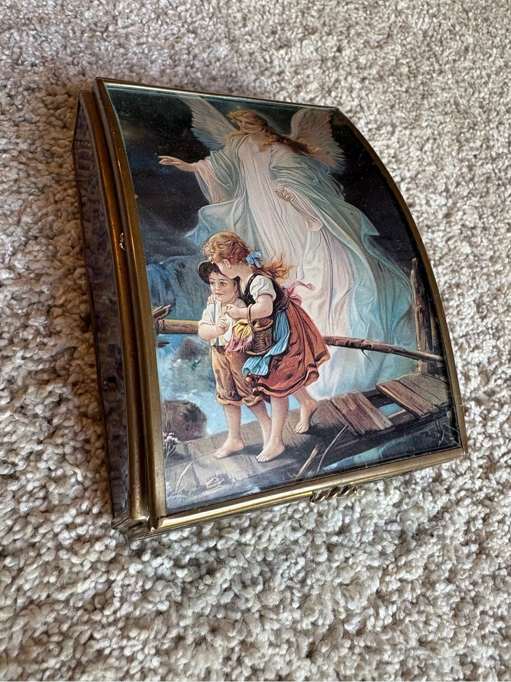VTG Via Vermont glass music box Guardian Angel Wind Beneath My Wings tiny cracks